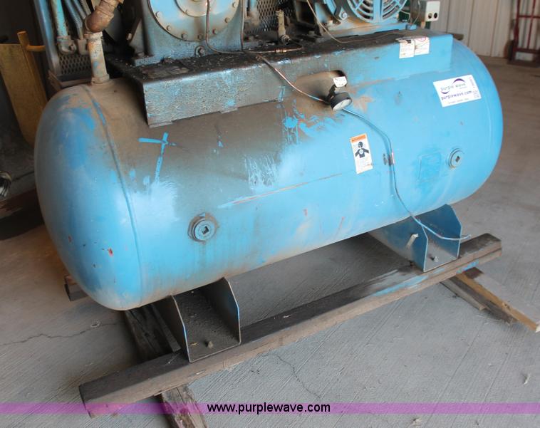 image for item I8091 Leroi 880A air compressor
