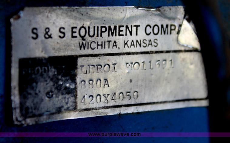 image for item I8091 Leroi 880A air compressor