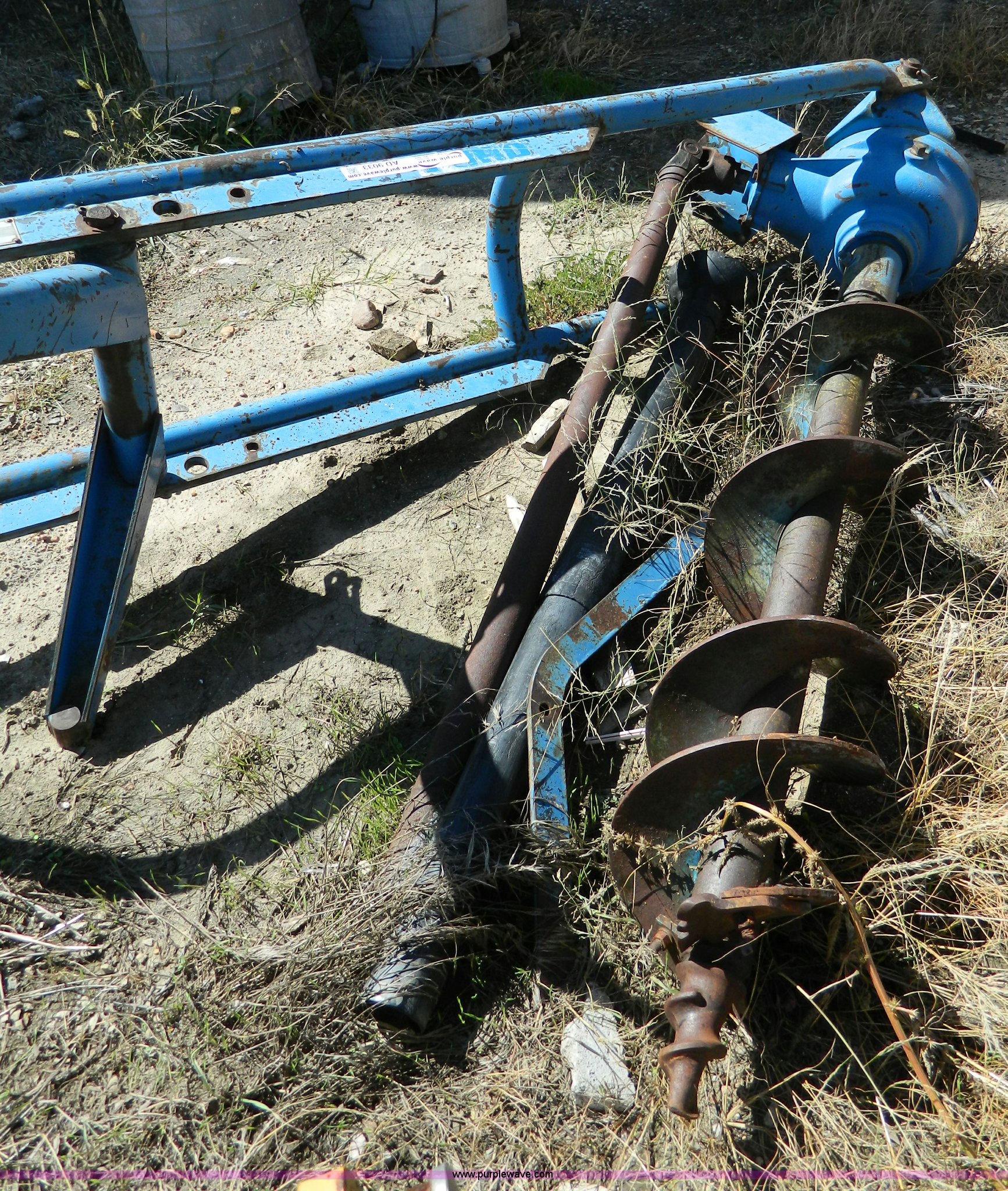 Ford 903 post hole digger in Goodland, KS Item AD9033 sold Purple Wave
