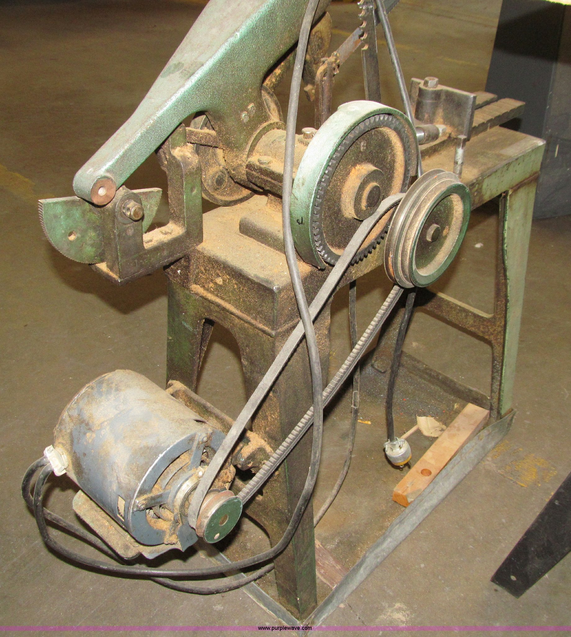 DeWalt 7749 radial arm saw in Des Moines, IA Item D7496 sold Purple