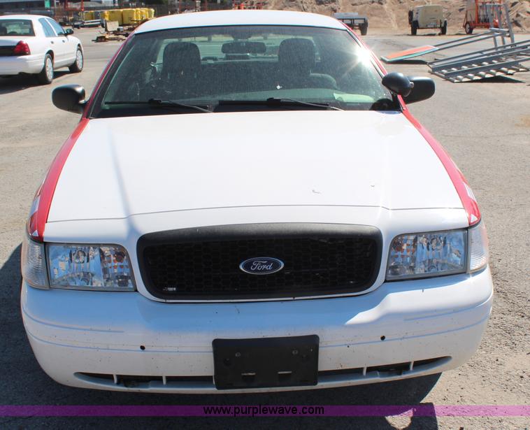 image for item AU9374 2007 Ford Crown Victoria Police Interceptor