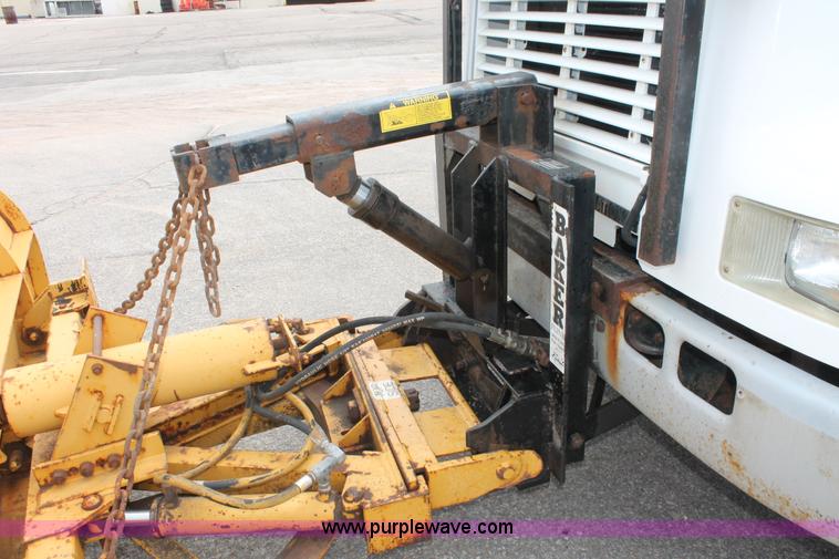 image for item H6360 1996 International 4900 flatbed dump truck