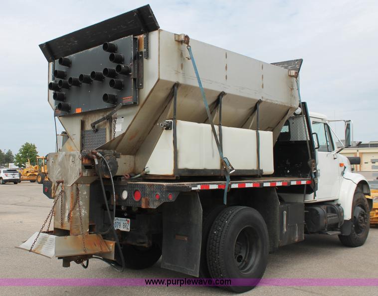 image for item H6360 1996 International 4900 flatbed dump truck