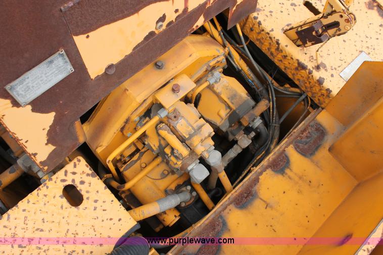 image for item H6361 Blaw-Knox PF-120H paver