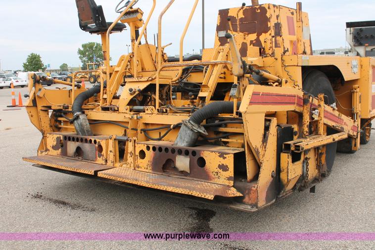 image for item H6361 Blaw-Knox PF-120H paver
