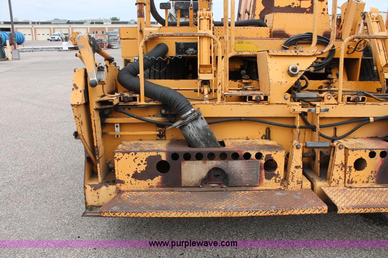 image for item H6361 Blaw-Knox PF-120H paver