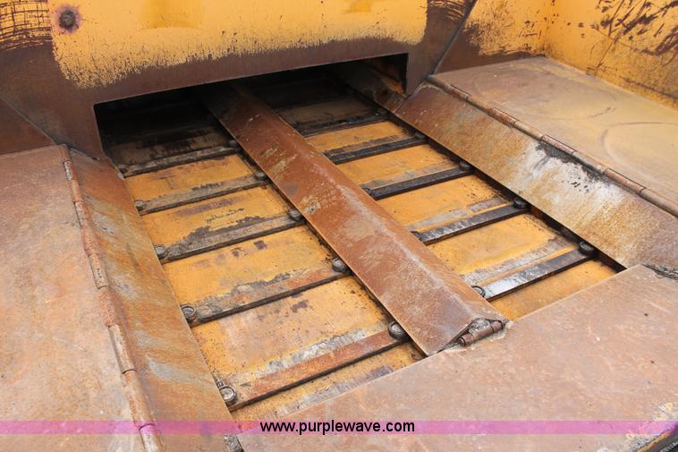 image for item H6361 Blaw-Knox PF-120H paver