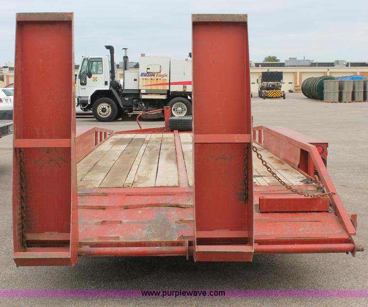 image for item H6364 2005 Belshe equipment trailer