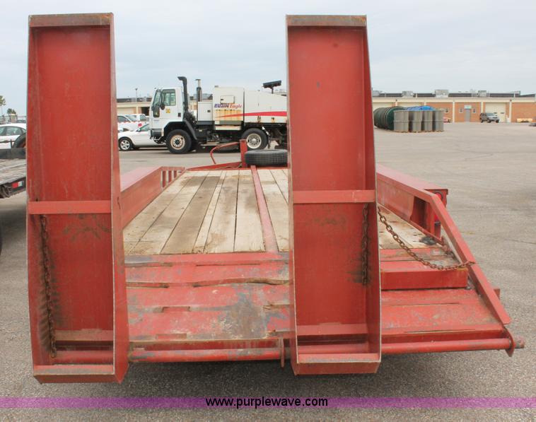 image for item H6364 2005 Belshe equipment trailer