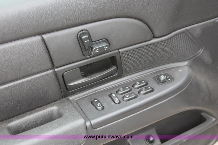 image for item H6367 2006 Ford Crown Victoria Police Interceptor