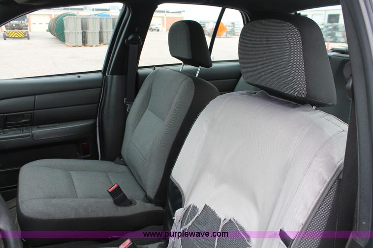 image for item H6367 2006 Ford Crown Victoria Police Interceptor