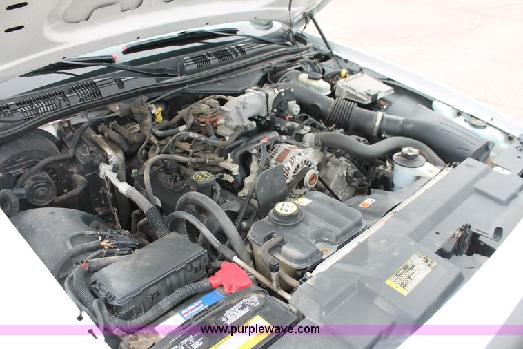 image for item H6367 2006 Ford Crown Victoria Police Interceptor