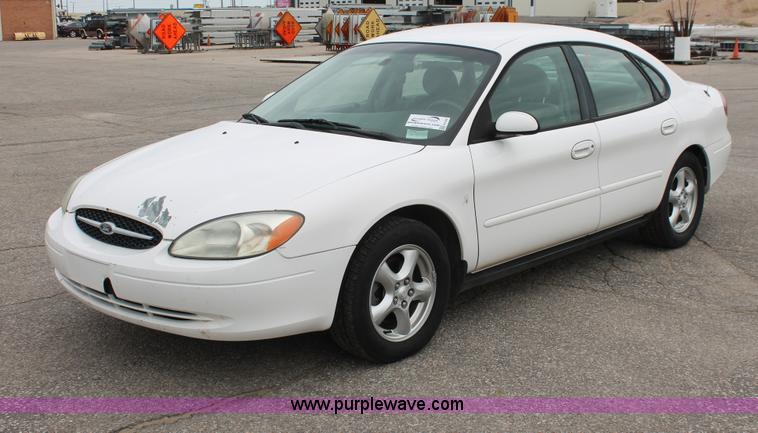 image for item H6368 2002 Ford Taurus SE