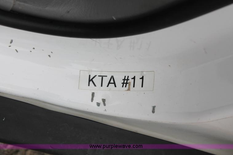 image for item H6370 2005 Ford Taurus SEL