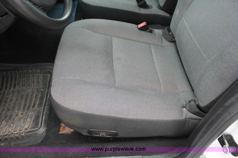 image for item H6371 2007 Ford Crown Victoria Police Interceptor