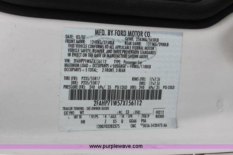 image for item H6371 2007 Ford Crown Victoria Police Interceptor