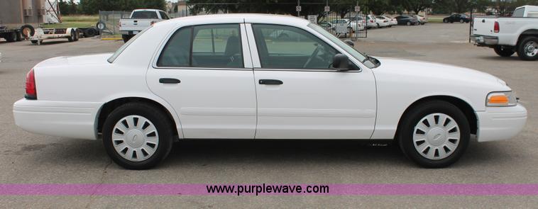 image for item H6372 2008 Ford Crown Victoria Police Interceptor
