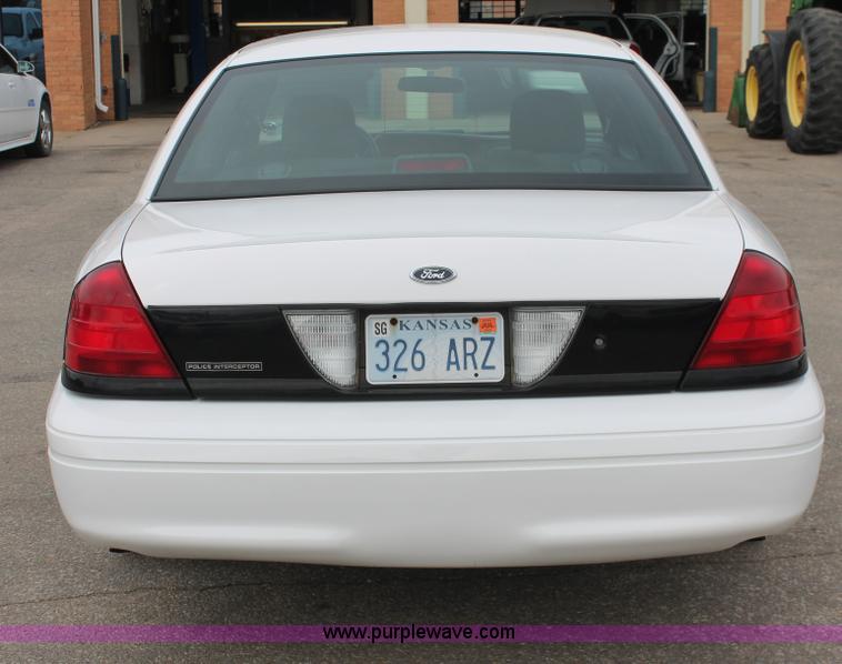 image for item H6372 2008 Ford Crown Victoria Police Interceptor
