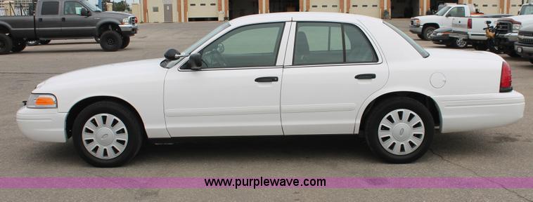 image for item H6372 2008 Ford Crown Victoria Police Interceptor
