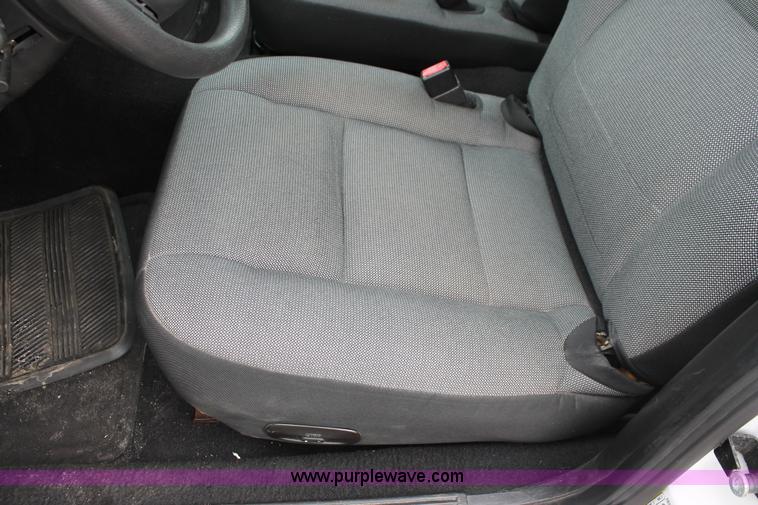 image for item H6372 2008 Ford Crown Victoria Police Interceptor