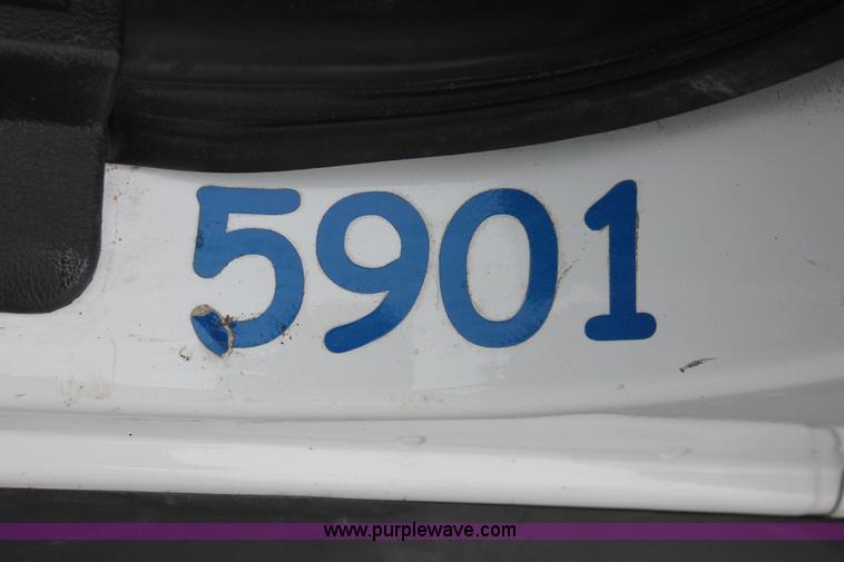 image for item H6372 2008 Ford Crown Victoria Police Interceptor