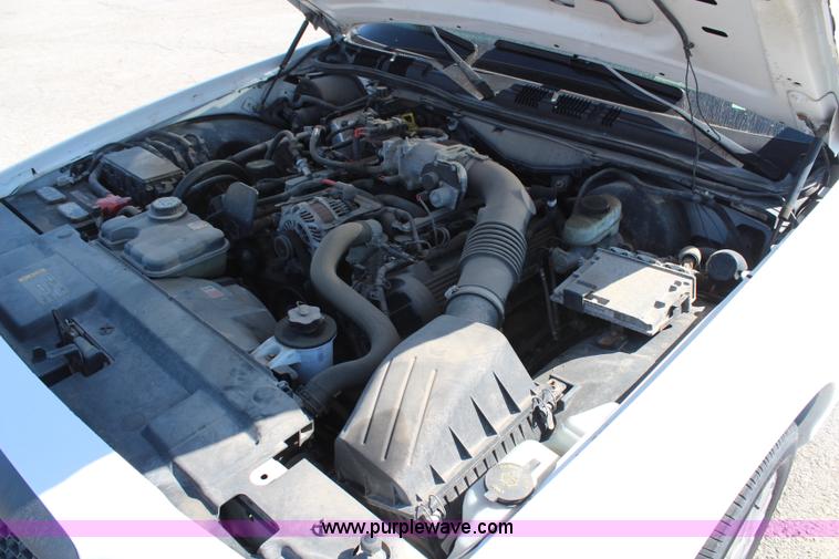 image for item H6989 2006 Ford Crown Victoria Police Interceptor