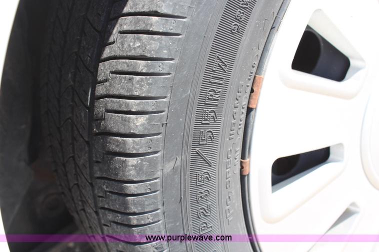 image for item H6989 2006 Ford Crown Victoria Police Interceptor