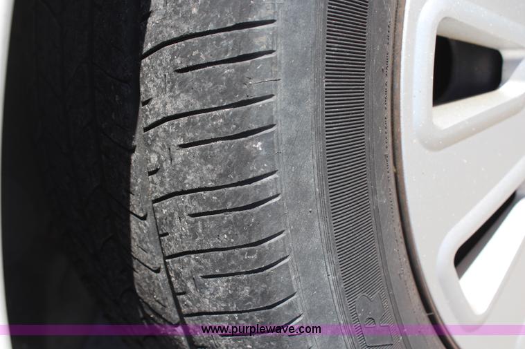 image for item H6989 2006 Ford Crown Victoria Police Interceptor