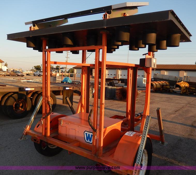 image for item H9702 Wanco arrow board