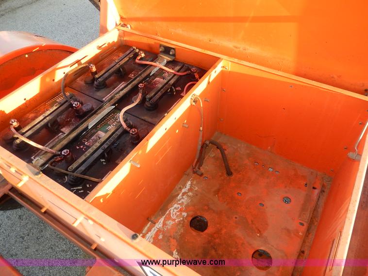 image for item H9702 Wanco arrow board