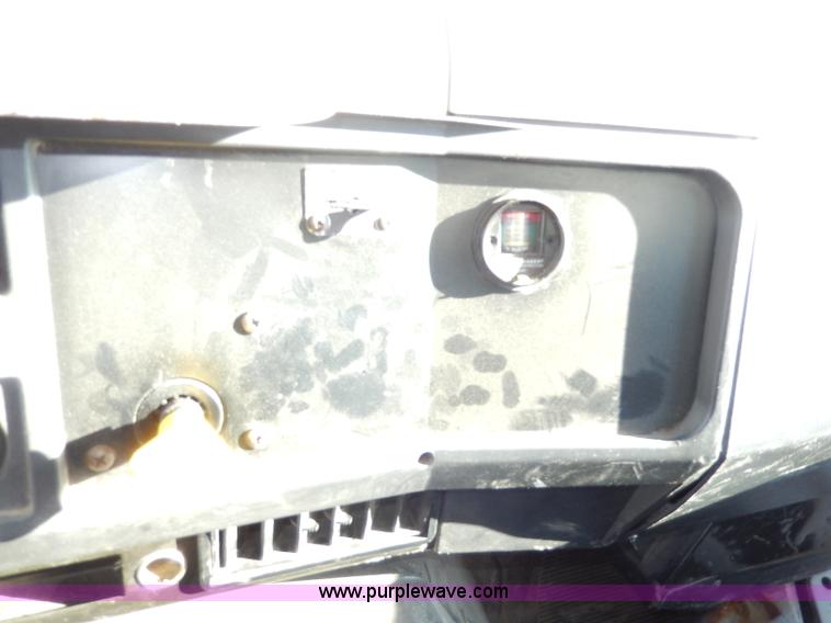 image for item H9706 2000 International 4900 dump truck