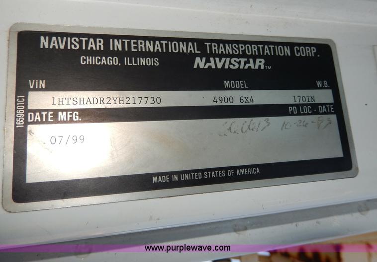 image for item H9706 2000 International 4900 dump truck