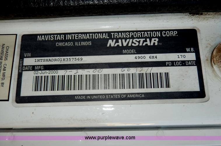 image for item H9707 2001 International 4900 dump truck