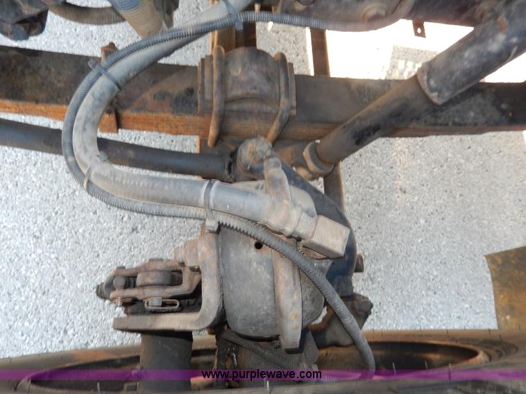 image for item H9708 2000 International 4900 dump truck