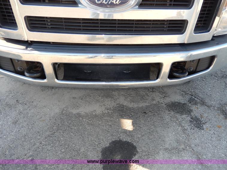 image for item H9709 2008 Ford F250 Super Duty XLT utility truck