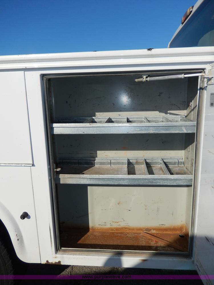 image for item H9709 2008 Ford F250 Super Duty XLT utility truck