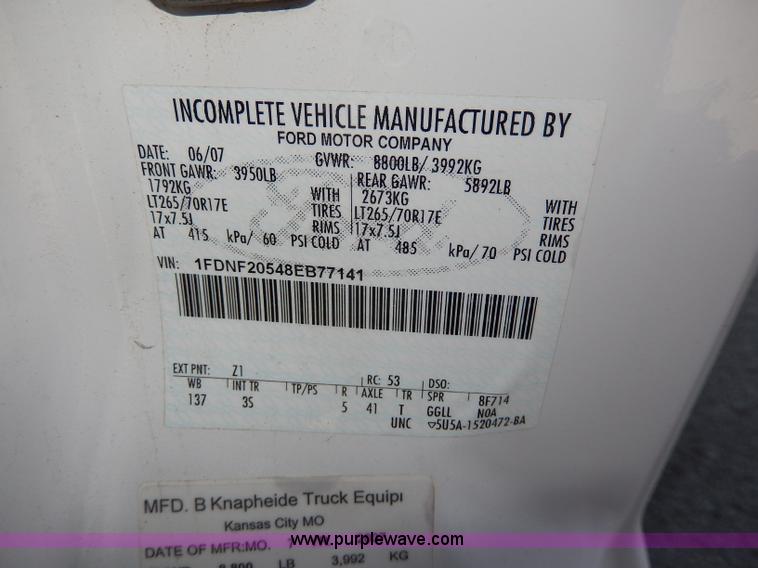 image for item H9709 2008 Ford F250 Super Duty XLT utility truck