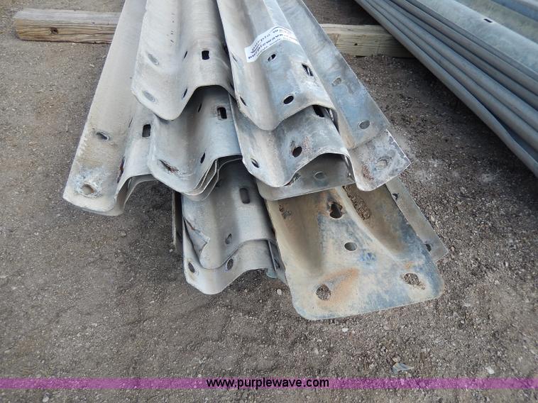 image for item H9715 (20) guard rail sections