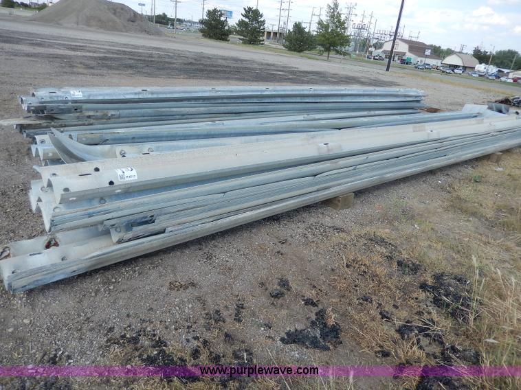 image for item H9715 (20) guard rail sections