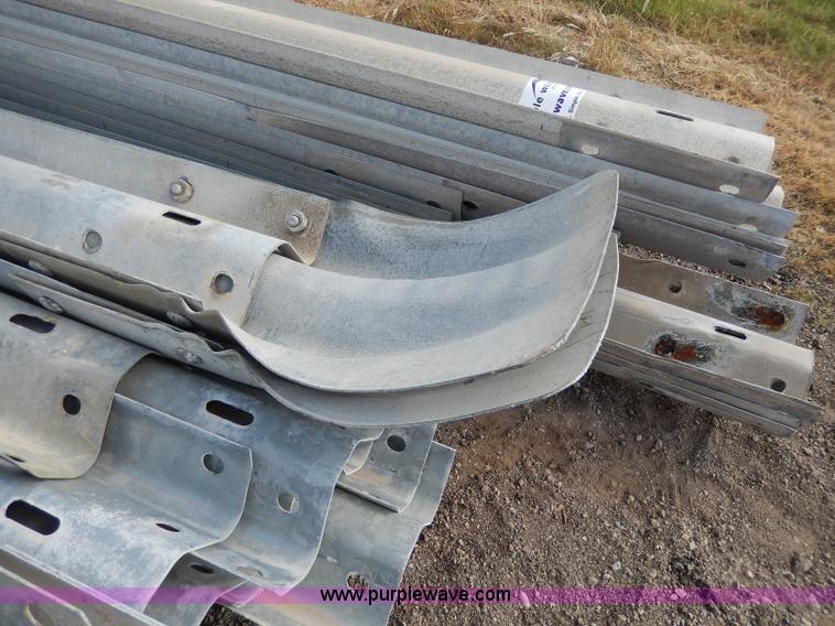 image for item H9716 (20) guard rail sections