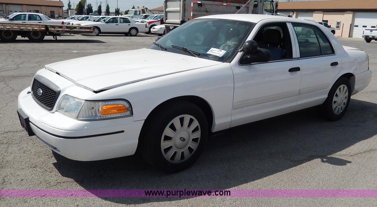 image for item H9729 2010 Ford Crown Victoria Police Interceptor