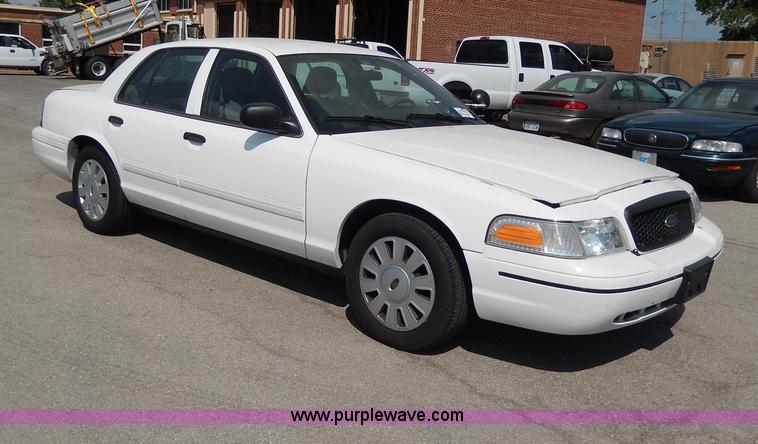 image for item H9729 2010 Ford Crown Victoria Police Interceptor