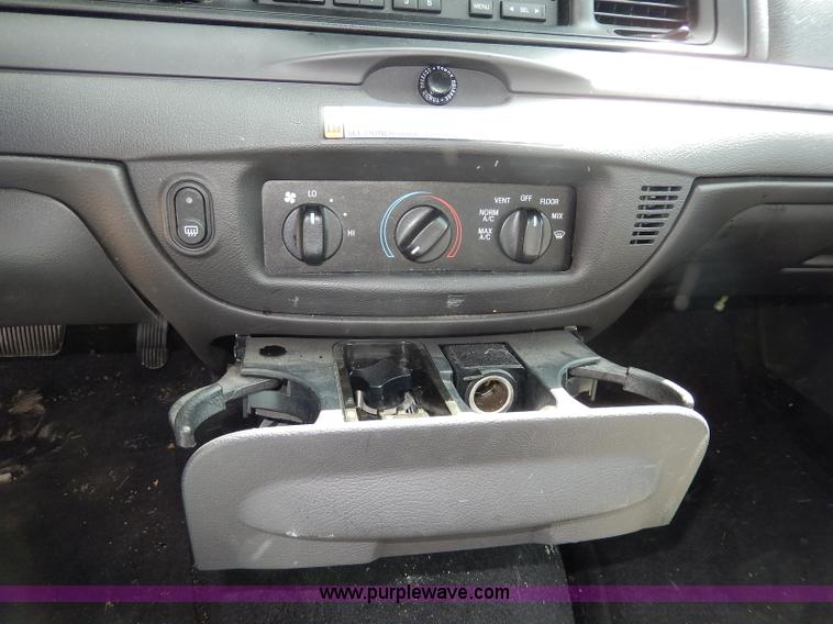 image for item H9729 2010 Ford Crown Victoria Police Interceptor