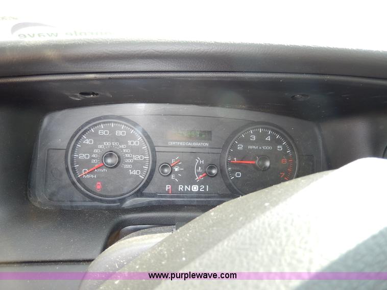 image for item H9729 2010 Ford Crown Victoria Police Interceptor