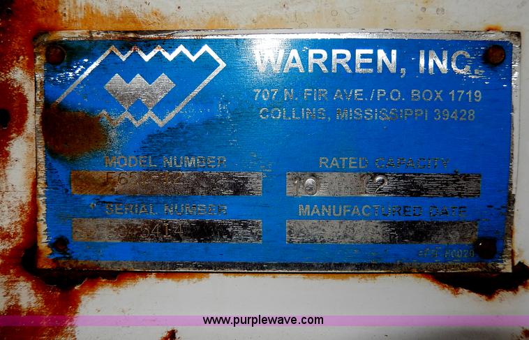 image for item H9730 1999 International 4900 dump truck