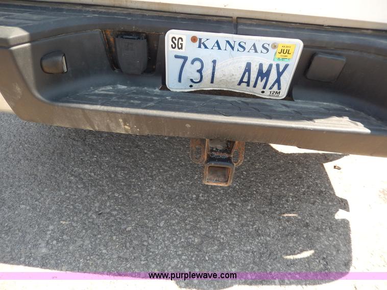 image for item H9732 2008 Chevrolet Silverado 1500 Crew Cab pickup truck