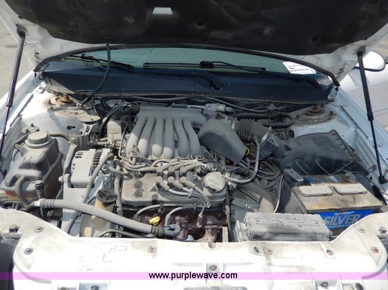 image for item H9734 2003 Ford Taurus SE