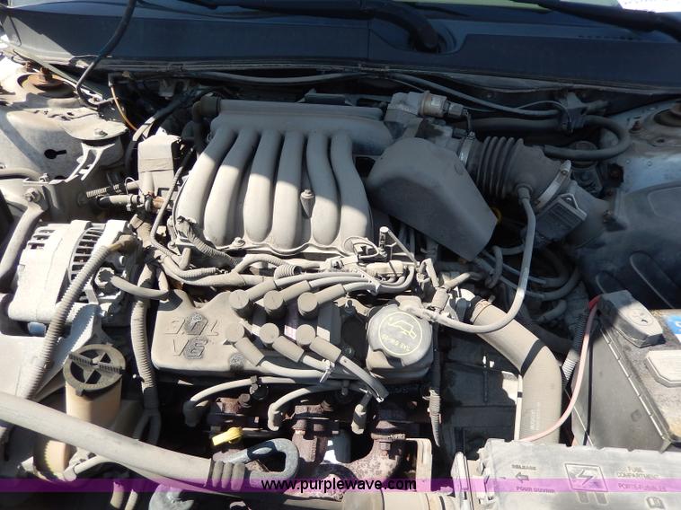 image for item H9734 2003 Ford Taurus SE