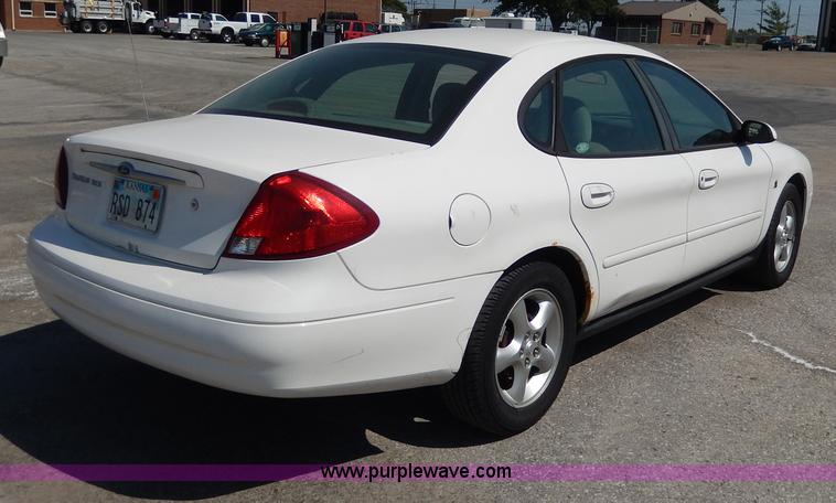 image for item H9735 2000 Ford Taurus SE SVG