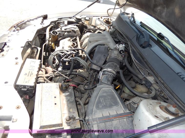 image for item H9735 2000 Ford Taurus SE SVG